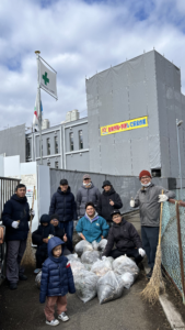 マスジド周辺の清掃活動 | Kerja bakti membersihkan lingkungan sekitar masjid